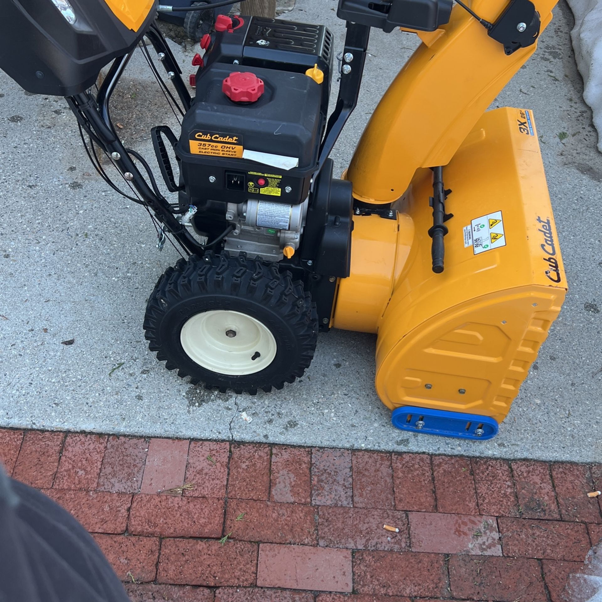 Cub cadet Snowblower for Sale in Twin Peaks, CA OfferUp