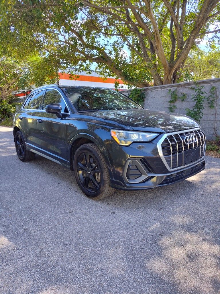 2020 Audi Q3