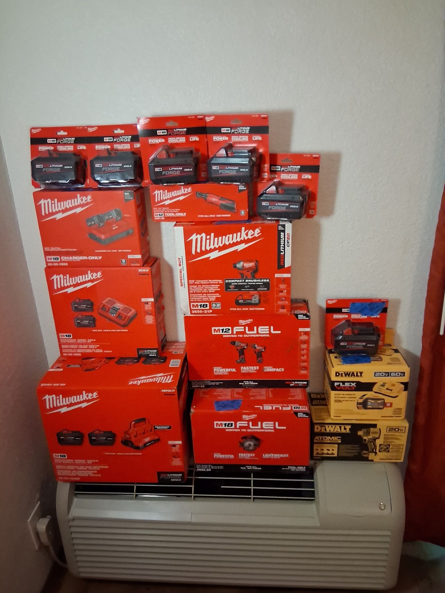 Milwaukee & Dewalt BRAND NEW 