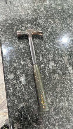 Estwing greenie framing hammer