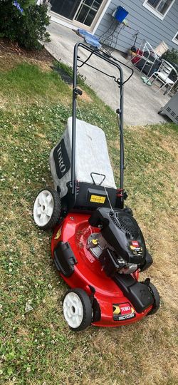 Toro self propelled Lawnmower, mower runs great