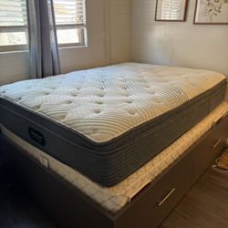Queen mattress and bed frame 
