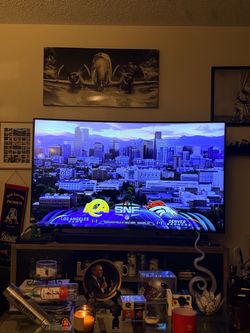 Curved t.v.