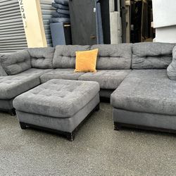 Sectional Couch 