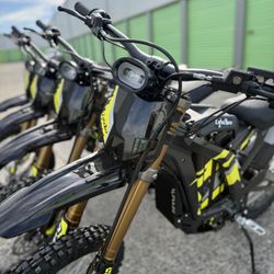 2025 Surron Light Bee X - Brand new/0 miles 