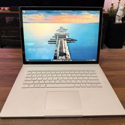 Surface Book 2 – i7 / 16GB RAM / 512GB SSD / GTX 1060 – Excellent Condition + Docks + Chargers