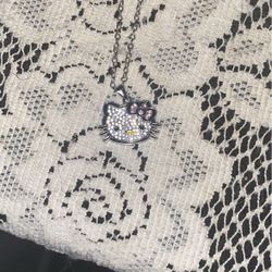 Hello Kitty Pendant (Necklace)