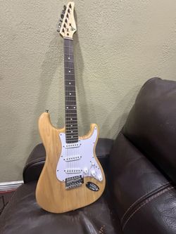 Brand New Open Box Pyle 39" Electric Guitar - Natural Wood Finish