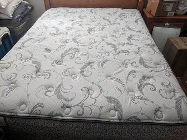 Sealy Gem Circle Queen Mattress, matching box spring ...