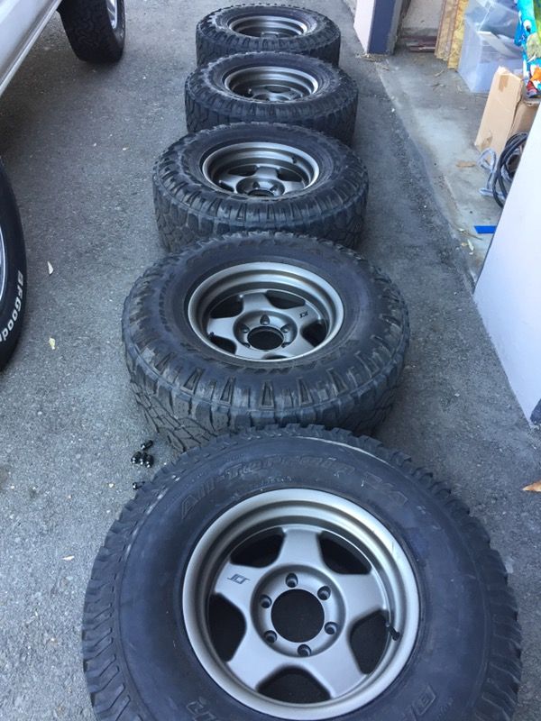 Set of 5 SCS f5 model wheels with 285/75/16 Goodyear duratrac tires