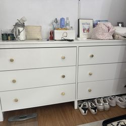 6 Drawer Dresser with gold knobs