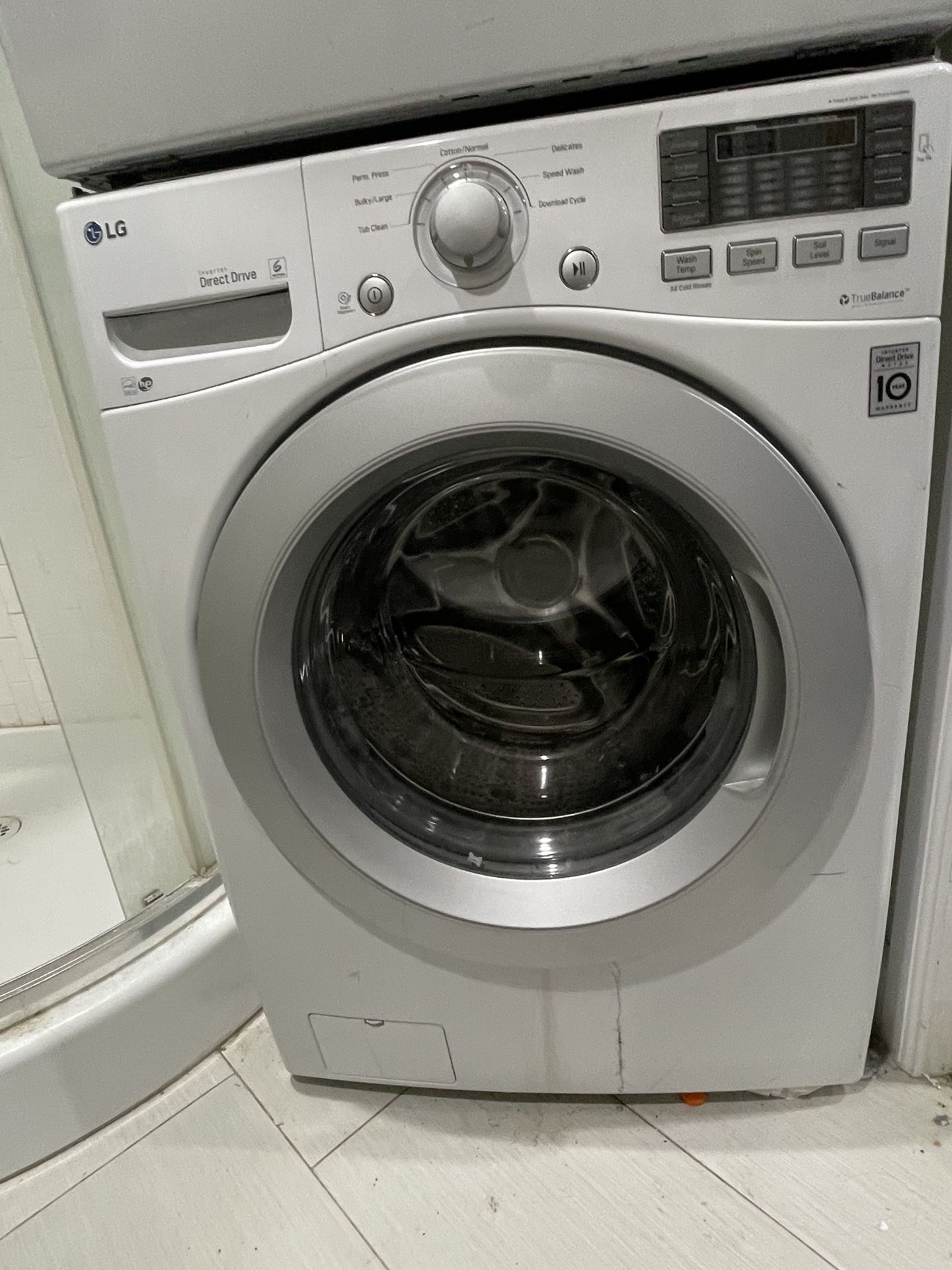 LG Stackable Washer And Dryer 