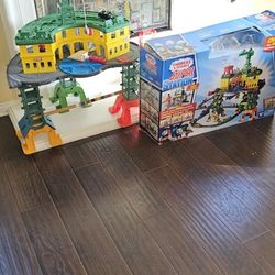 Thomas and Friends Superstation Toy Train