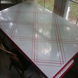 Antique Porcelain / Enamel Kitchen Dining Table with 2 Leafs -Red & White