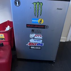 Mini Fridge 