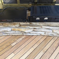 Carver Amplifier and preamplifier - 2 items