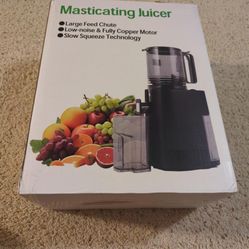 YOYDS Cold Press Juicer, 5.5inch Wide Feed Chute Juicer Machine, Slow Masticating Juicer for Whole Vegetables & Fruits, Black