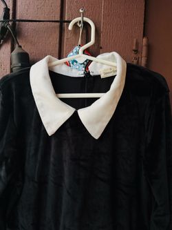 WEDNESDAY ADAMS BesserBay Black Velvet Dress with White Collar & NEW THICK BLACK GIRLS FLEECE TIGHTS