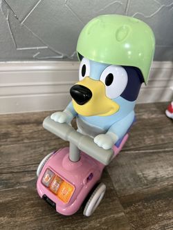 Vtech Bluey scooter time