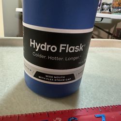 CA. HYDRO FLASK. 24 OZ. NEW.  WIDE MOUTH. STRAW CUP 