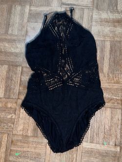 BECCA Woman’s Bathing Suit Sz L
