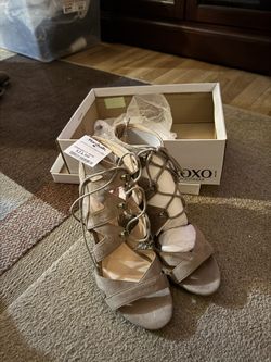 New Ladies Shoe 👞 Size 8.5