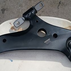 MOOG RK622944 Front Right Lower Suspension Control Arm and Ball Joint Assembly