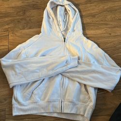 cropped zip up hoodie