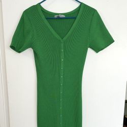 Vestido largo de la marca Absolutely Famous, talla M.   