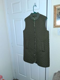 Bernardo women's puffer jacket vest