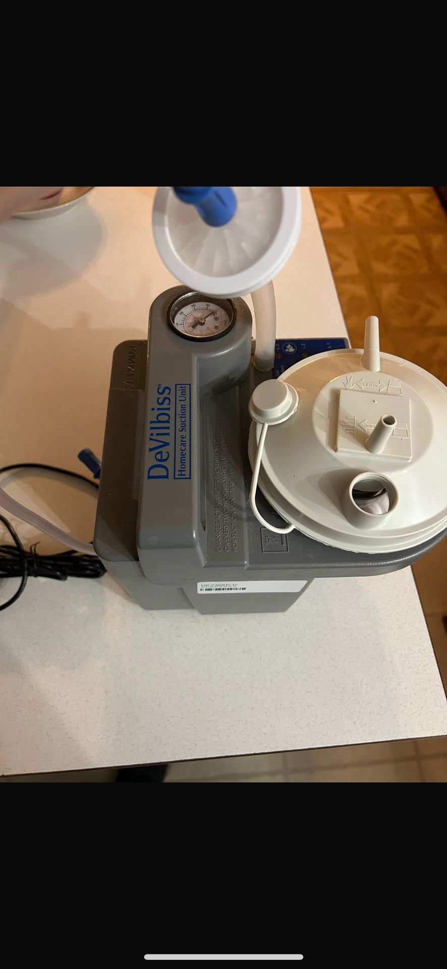 Medical suction machine