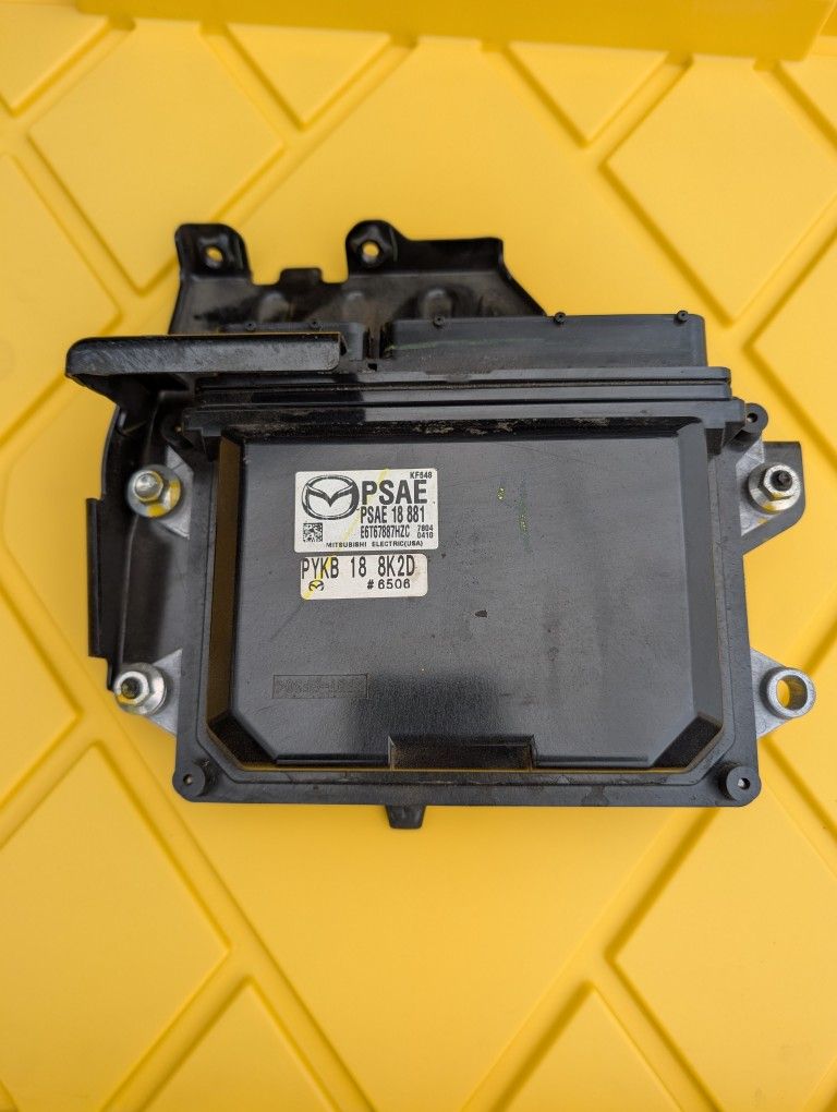 16 2016 17 18 Mazda 3 2.5 Engine Computer Control Module ECM ECU
PYKB188K2D OEM