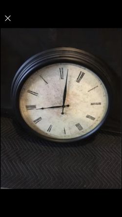 Vintage Round Clock
