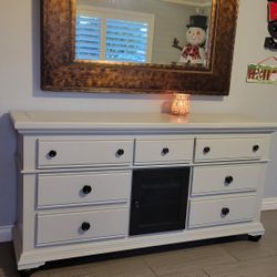 SOLID WOOD LIGHT GRAY DRESSER 9 DRAWERS 