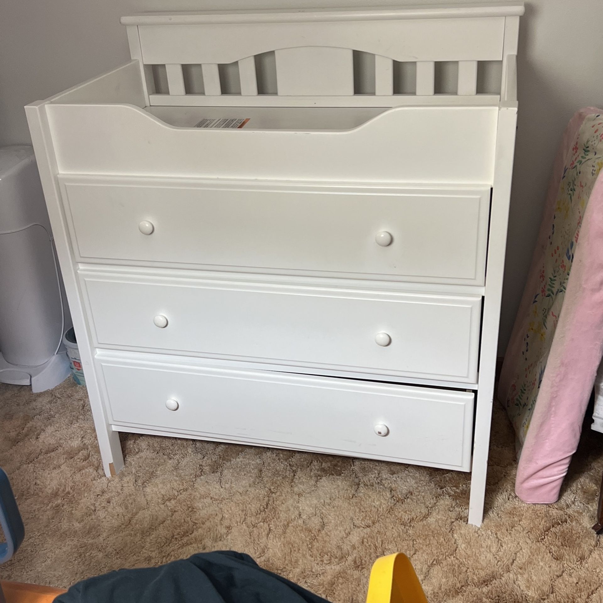 Baby changing table/dresser combo 