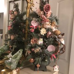   Very  Gorgeous  Christmas 🎄 