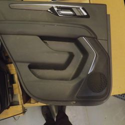2025 Chevy Tahoe Door Panels