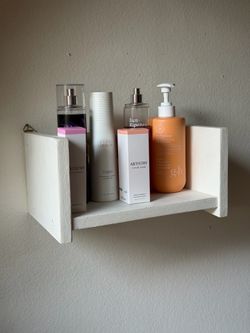 Wall shelf