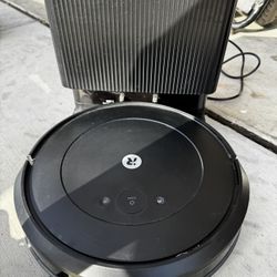 rumba essential robot  rcc-y1