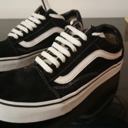 Men's Vans Size 9, Black/White, Good Condition, $25