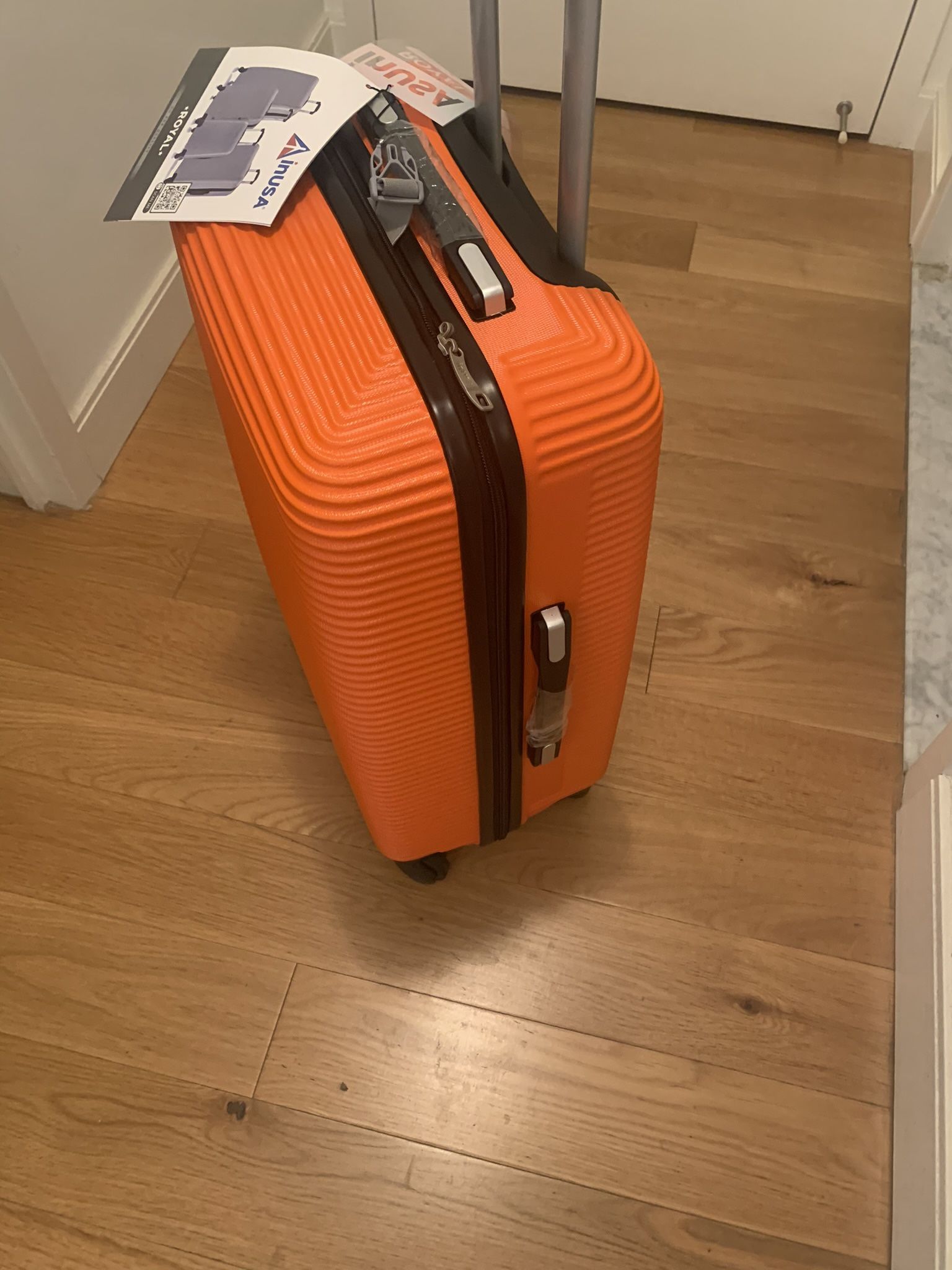 Luggage 24 inch spinner wheels brand new incredible price