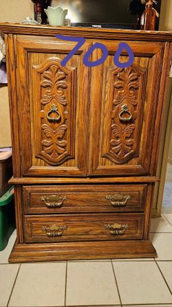 Dresser cabinet