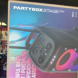 Party Box Stage  320 