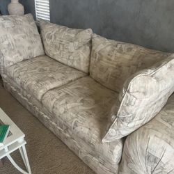 Beautiful Couch Set
