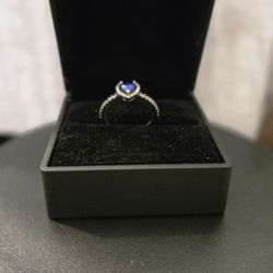 New Size 6 Sapphire blue sterling silver 925 heart shaped ring. Comes in its Light-up ring box.
