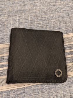 Tech wallet
