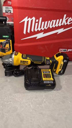 DeWalt 20V XR Brushless Angle Grinder Kit