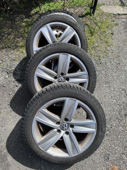 VW wheels and winter tires 235/45/17