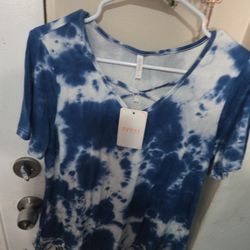 Woman Shirt Size Medium