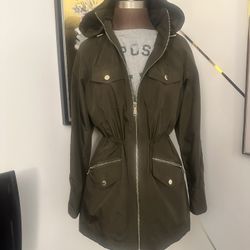 Michael Kors Hooded Raincoat Size Medium Olive Green w/Gold Hardware - NWT